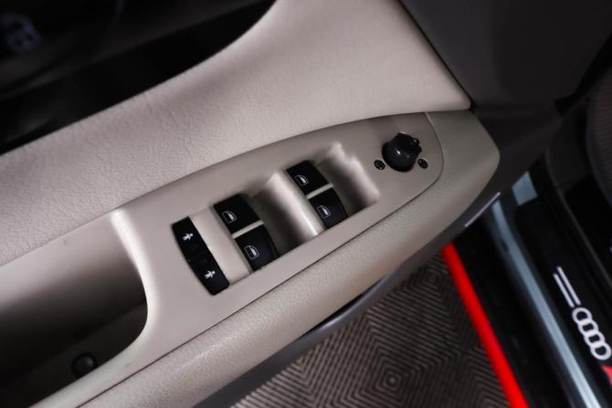 Audi Q7 I (4L) с пробегом 2007 года, цена 959 000 рублей, 365000 км, внедорожник, Автокод Объявления