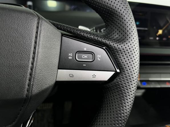 Changan UNI-V I с пробегом 2022 года, цена 2 490 000 рублей, 34372 км, лифтбек, Автокод Объявления