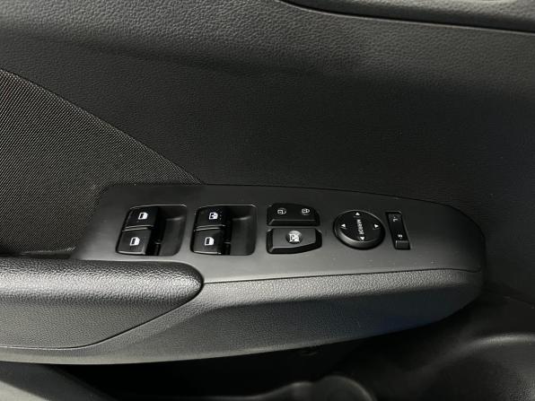 Hyundai Solaris II с пробегом 2018 года, цена 1 420 000 рублей, 66000 км, седан, Автокод Объявления