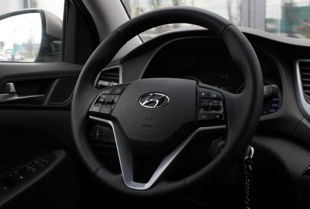 Hyundai Tucson III Саратов  - изображение 21
