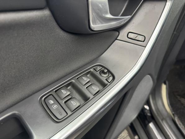 Volvo XC60 I Рестайлинг с пробегом 2014 года, цена 1 770 000 рублей, 281906 км, внедорожник, Автокод Объявления