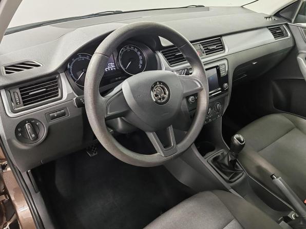 Skoda Rapid I Рестайлинг с пробегом 2019 года, цена 1 290 000 рублей, 57775 км, лифтбек, Автокод Объявления