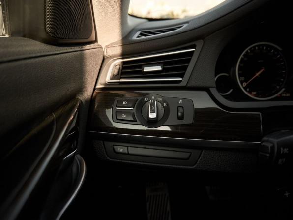 BMW 7 серии V (F01/F02/F04) Рестайлинг с пробегом 2013 года, цена 2 120 000 рублей, 293000 км, седан, Автокод Объявления