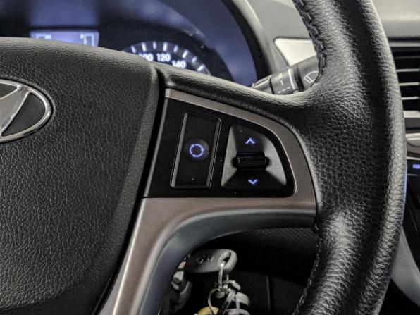Hyundai Solaris I Рестайлинг с пробегом 2016 года, цена 1 180 000 рублей, 99253 км, седан, Автокод Объявления