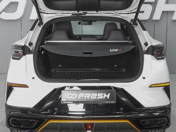 Changan UNI-T I Рестайлинг с пробегом 2023 года, цена 2 630 000 рублей, 9659 км, внедорожник, Автокод Объявления