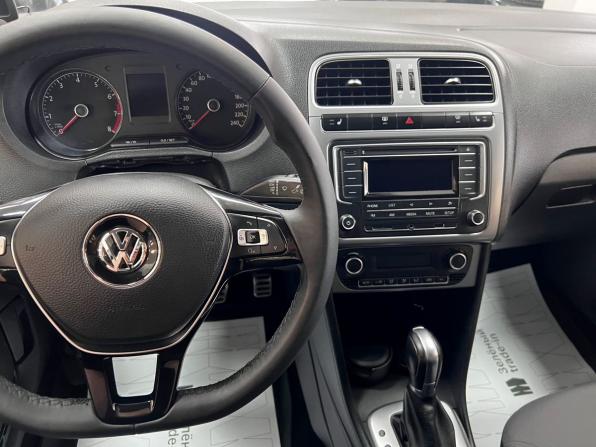 Volkswagen Polo V Рестайлинг с пробегом 2017 года, цена 1 345 000 рублей, 69804 км, седан, Автокод Объявления