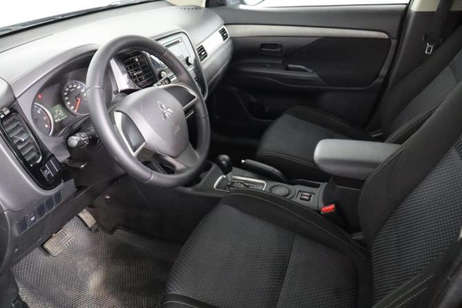 Mitsubishi Outlander III Рестайлинг 2 с пробегом 2016 года, цена 1 249 000 рублей, 236000 км, внедорожник, Автокод Объявления