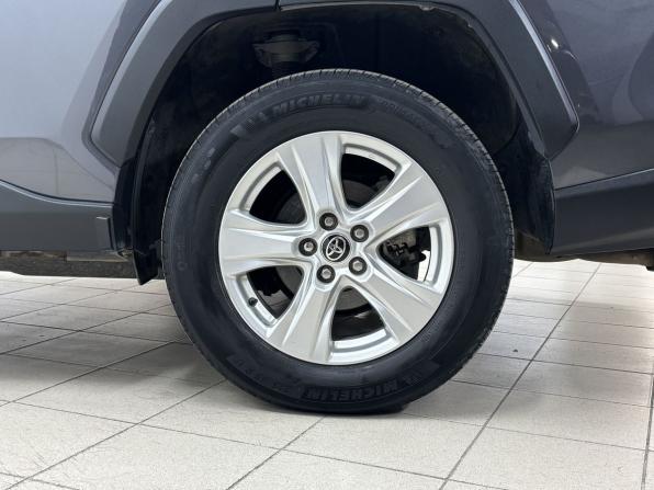 Toyota RAV4 V (XA50) с пробегом 2021 года, цена 3 270 000 рублей, 53763 км, внедорожник, Автокод Объявления