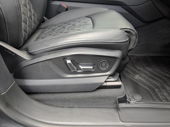 Audi SQ8 I (4M) Рестайлинг с пробегом 2024 года, цена 15 675 000 рублей, 16696 км, внедорожник, Автокод Объявления
