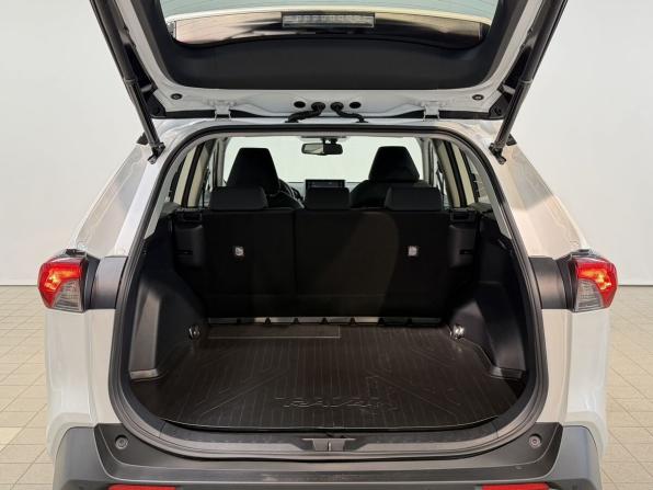 Toyota RAV4 V (XA50) с пробегом 2021 года, цена 3 870 000 рублей, 20687 км, внедорожник, Автокод Объявления