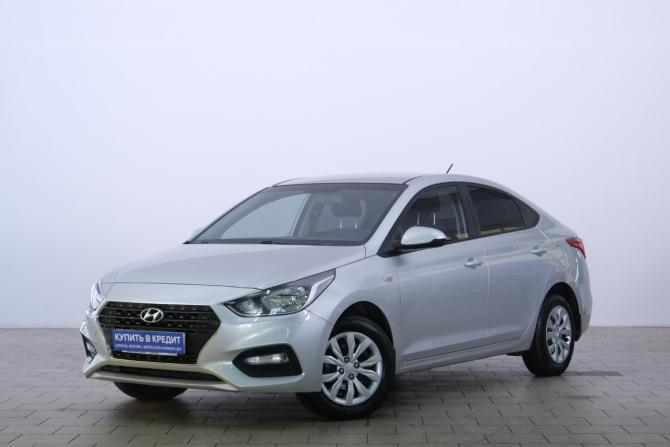 Hyundai Solaris II с пробегом 2017 года, цена 1 319 000 рублей, 71500 км, седан, Автокод Объявления