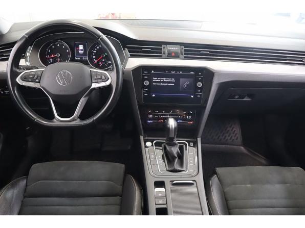 Volkswagen Passat B8 Рестайлинг с пробегом 2021 года, цена 2 756 200 рублей, 138361 км, седан, Автокод Объявления
