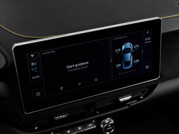 Lotus Emira с пробегом 2023 года, цена 16 840 000 рублей, 4148 км, купе, Автокод Объявления