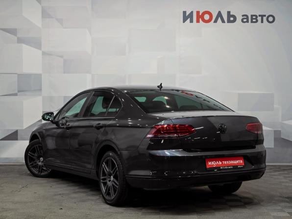Volkswagen Passat B8 с пробегом 2019 года, цена 1 990 000 рублей, 160907 км, седан, Автокод Объявления
