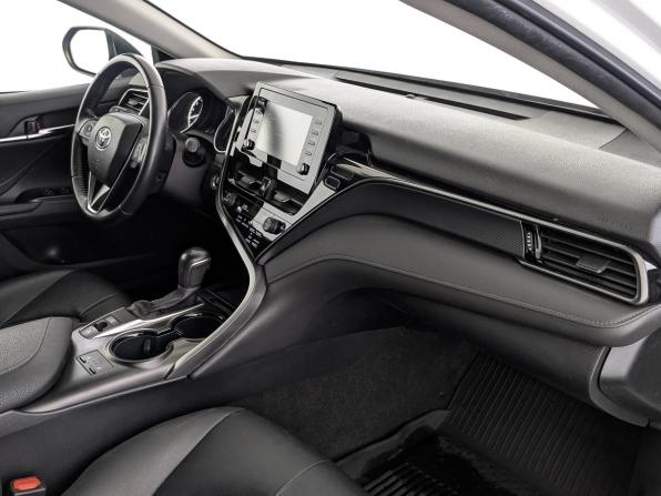 Toyota Camry VIII (XV70) Рестайлинг с пробегом 2021 года, цена 2 790 000 рублей, 110734 км, седан, Автокод Объявления