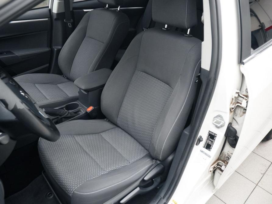 Toyota Corolla XI (E160 E170 E180) Рестайлинг 1 Ростов-на-Дону  - изображение 7
