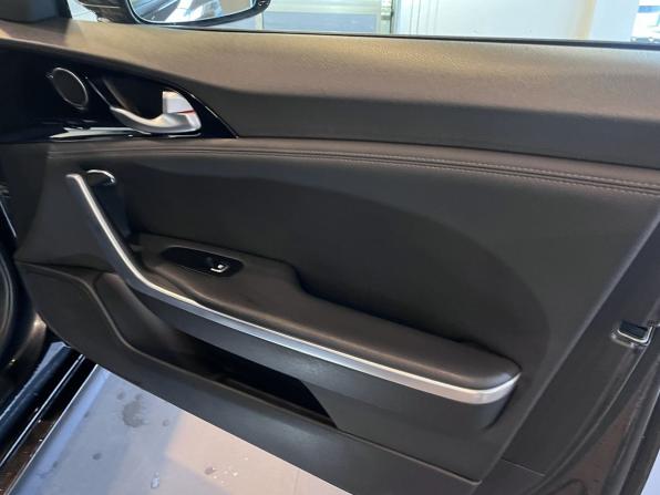 Kia Stinger I с пробегом 2019 года, цена 1 990 000 рублей, 159667 км, лифтбек, Автокод Объявления