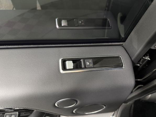 Land Rover Range Rover IV Рестайлинг с пробегом 2018 года, цена 7 800 000 рублей, 62149 км, внедорожник, Автокод Объявления