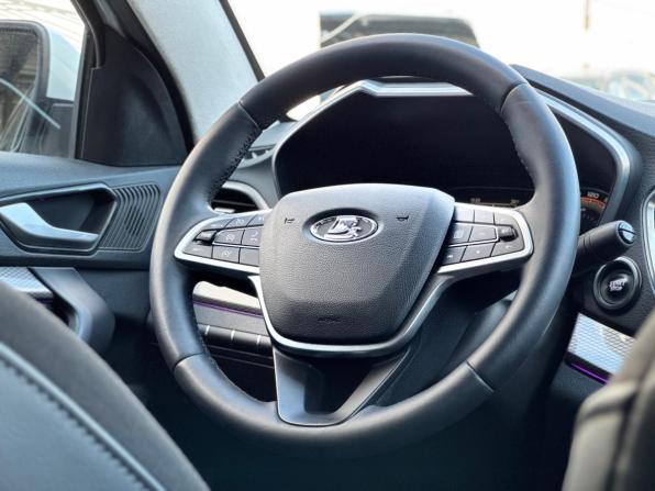 Lada (ВАЗ) Vesta I Рестайлинг (NG) с пробегом 2023 года, цена 1 370 000 рублей, 18998 км, седан, Автокод Объявления