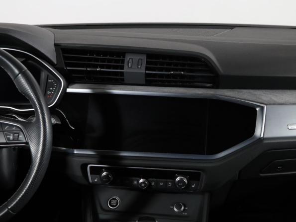 Audi Q3 II (F3) с пробегом 2021 года, цена 4 250 000 рублей, 25600 км, внедорожник, Автокод Объявления