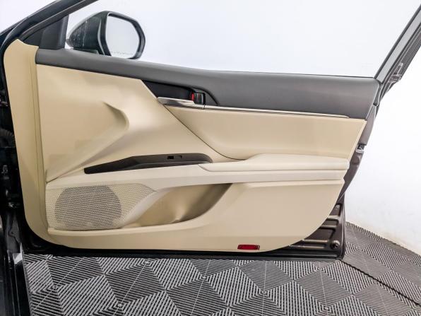 Toyota Camry VIII (XV70) Рестайлинг с пробегом 2022 года, цена 3 125 000 рублей, 68525 км, седан, Автокод Объявления
