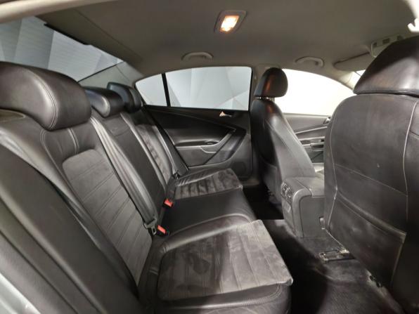 Volkswagen Passat B6 с пробегом 2010 года, цена 515 000 рублей, 205685 км, седан, Автокод Объявления