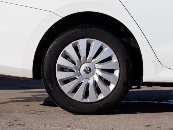 Skoda Octavia IV (A8) с пробегом 2021 года, цена 2 365 000 рублей, 94643 км, лифтбек, Автокод Объявления