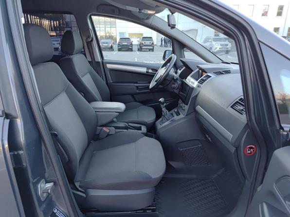 Opel Zafira B Рестайлинг с пробегом 2013 года, цена 783 000 рублей, 180911 км, минивэн, Автокод Объявления