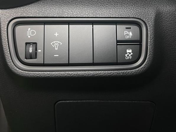 Kia Soul III с пробегом 2020 года, цена 1 950 000 рублей, 89000 км, хэтчбек, Автокод Объявления