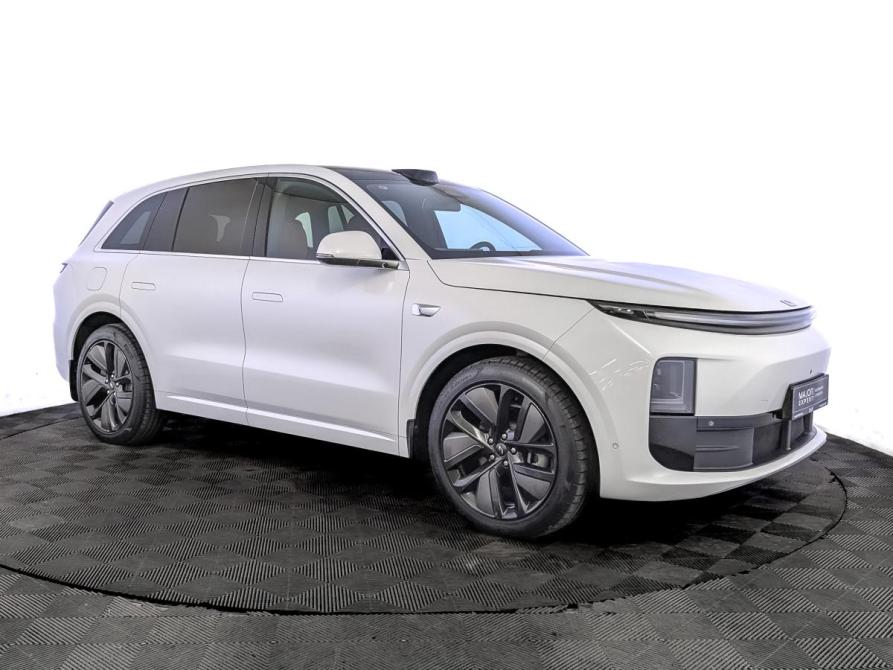 Li Auto (Lixiang) L6 Москва  - изображение 3