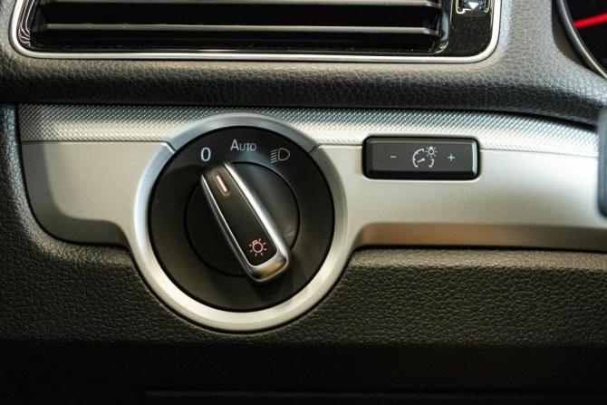 Volkswagen Passat (North America and China) I Рестайлинг с пробегом 2016 года, цена 1 419 000 рублей, 147660 км, седан, Автокод Объявления
