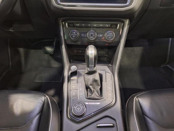 Volkswagen Tiguan II с пробегом 2017 года, цена 2 030 000 рублей, 184556 км, внедорожник, Автокод Объявления
