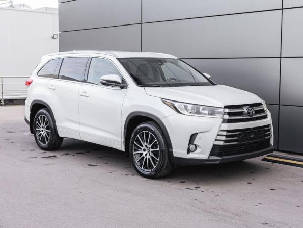 Toyota Highlander III (XU50) Рестайлинг с пробегом 2018 года, цена 3 998 000 рублей, 119600 км, внедорожник, Автокод Объявления