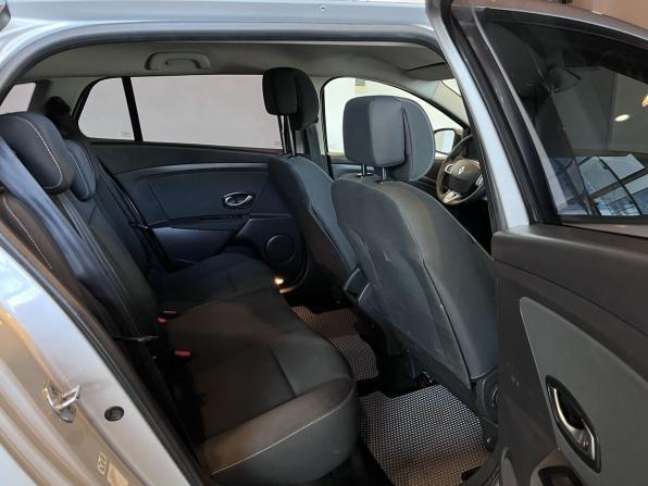 Renault Megane III с пробегом 2011 года, цена 500 000 рублей, 219578 км, универсал, Автокод Объявления