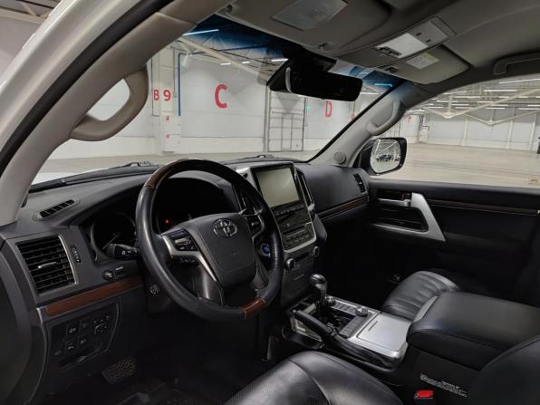 Toyota Land Cruiser 200 Series Рестайлинг 2 с пробегом 2016 года, цена 5 950 000 рублей, 96369 км, внедорожник, Автокод Объявления