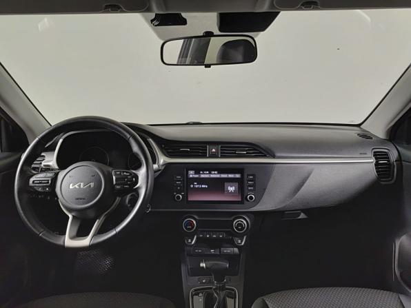Kia Rio IV Рестайлинг с пробегом 2021 года, цена 1 850 000 рублей, 53685 км, седан, Автокод Объявления