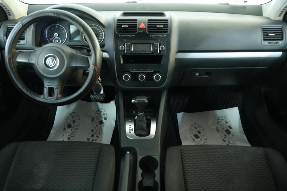 Volkswagen Jetta V Омск  - изображение 12