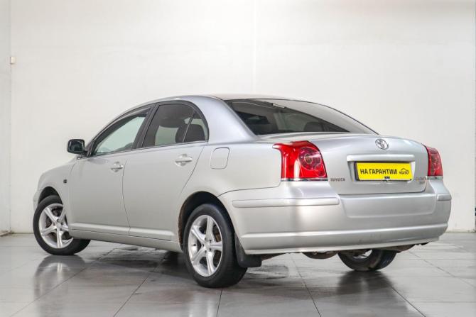 Toyota Avensis II с пробегом 2004 года, цена 749 000 рублей, 316000 км, седан, Автокод Объявления