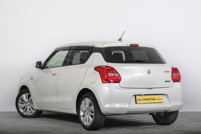 Suzuki Swift V с пробегом 2020 года, цена 1 229 000 рублей, 32000 км, хэтчбек, Автокод Объявления