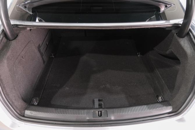 Audi A4 IV (B8) Рестайлинг с пробегом 2015 года, цена 1 499 000 рублей, 185000 км, седан, Автокод Объявления