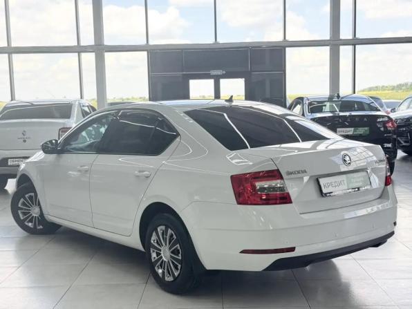 Skoda Octavia III (A7) Рестайлинг с пробегом 2019 года, цена 1 649 000 рублей, 71839 км, лифтбек, Автокод Объявления