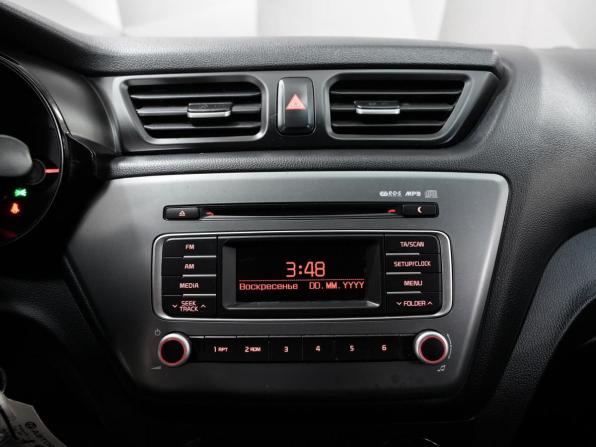 Kia Rio III Рестайлинг с пробегом 2016 года, цена 898 000 рублей, 127555 км, седан, Автокод Объявления