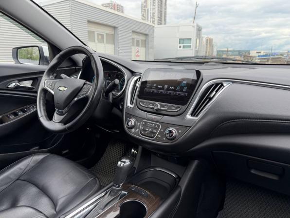 Chevrolet Malibu IX с пробегом 2016 года, цена 1 315 000 рублей, 223000 км, седан, Автокод Объявления