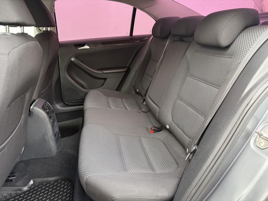 Volkswagen Jetta VI Рестайлинг Москва  - изображение 11