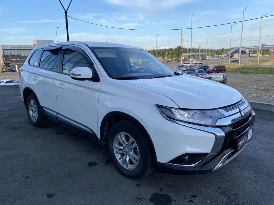 Mitsubishi Outlander III Рестайлинг 3 Пермь  - изображение 4