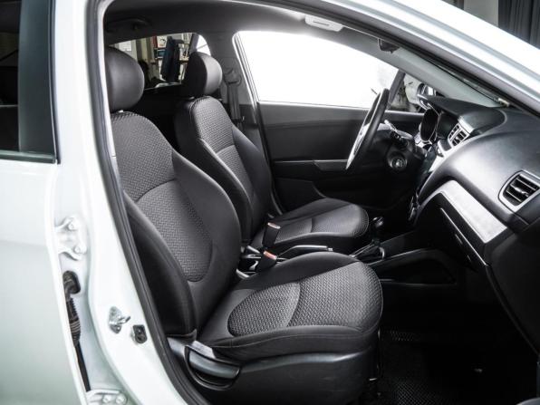 Kia Rio III Рестайлинг с пробегом 2017 года, цена 1 129 000 рублей, 150701 км, седан, Автокод Объявления