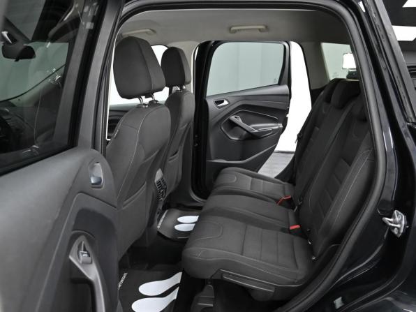 Ford Kuga II с пробегом 2014 года, цена 1 049 000 рублей, 156000 км, внедорожник, Автокод Объявления