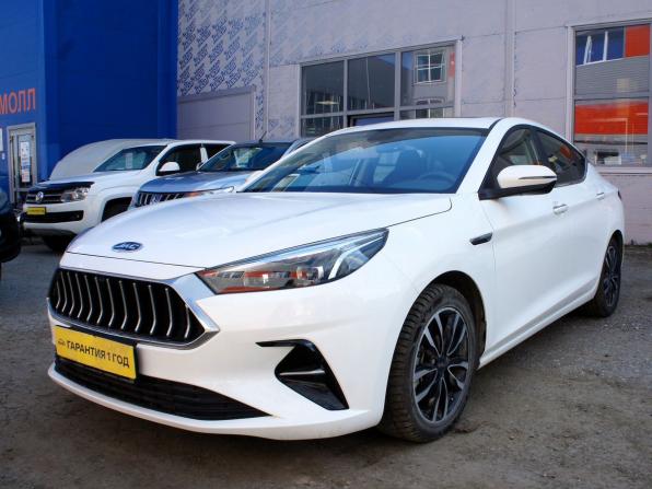 JAC J7 I с пробегом 2023 года, цена 1 299 000 рублей, 37000 км, лифтбек, Автокод Объявления