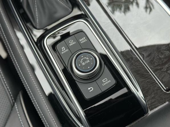 Infiniti QX80 I Рестайлинг 3 с пробегом 2022 года, цена 8 897 000 рублей, 10549 км, внедорожник, Автокод Объявления