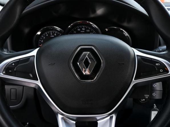 Renault Sandero II Рестайлинг с пробегом 2019 года, цена 1 059 000 рублей, 48154 км, хэтчбек, Автокод Объявления